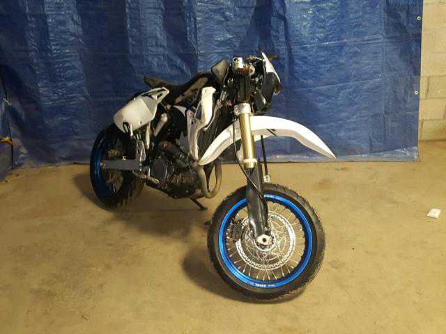 Suzuki DR-Z400SML