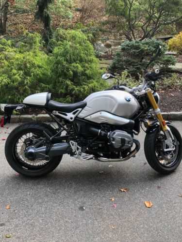 BMW R nineT