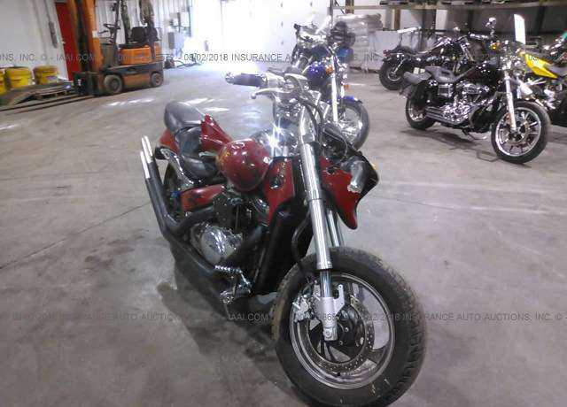 Suzuki VZ800L