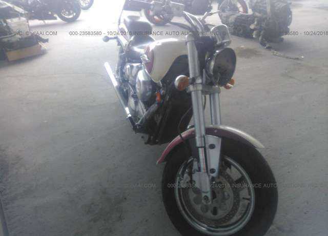 Suzuki VZ800