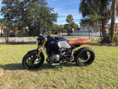 BMW R nineT
