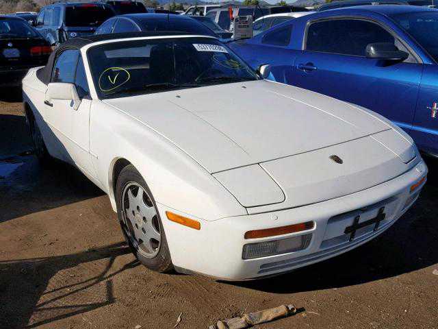 Porsche 944