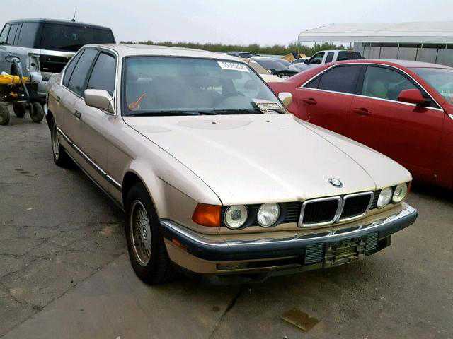 BMW 740i