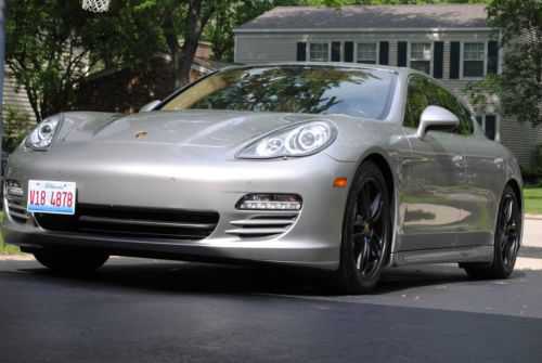 PORSCHE