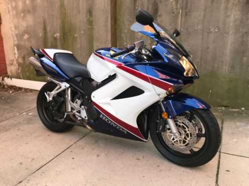 Honda VFR800 (INTERCEPTOR)