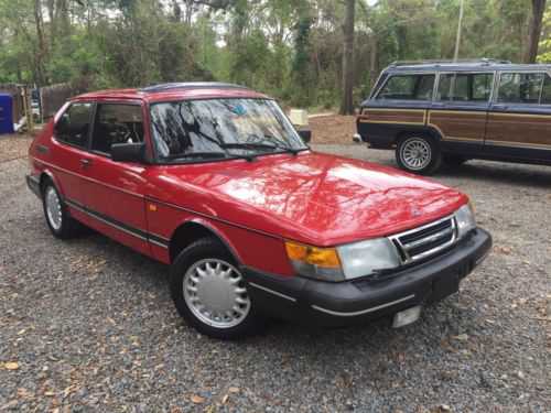 Saab 900