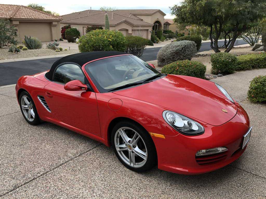 PORSCHE