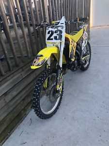 Suzuki RM125