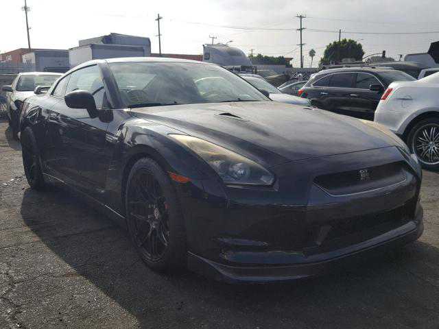 Nissan GT-R