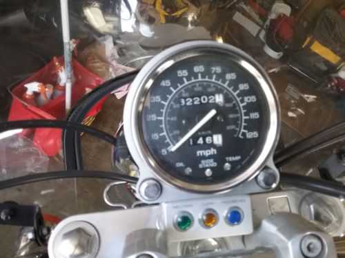 Honda VT1100C2 (SHADOW ACE)