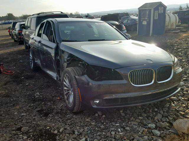 BMW 740i