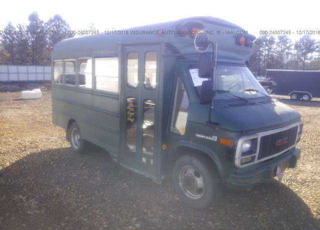 GMC Cutaway Van