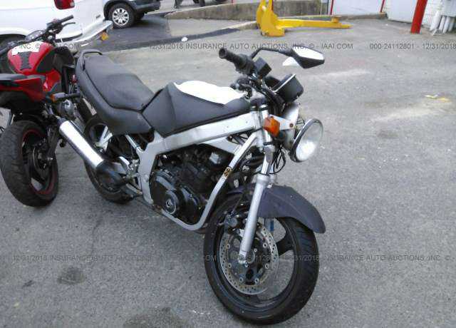 Suzuki GS500E