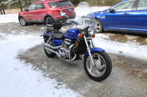 Honda VF750C (MAGNA)
