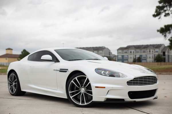 Aston Martin DBS