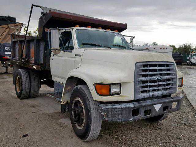 Ford F-700