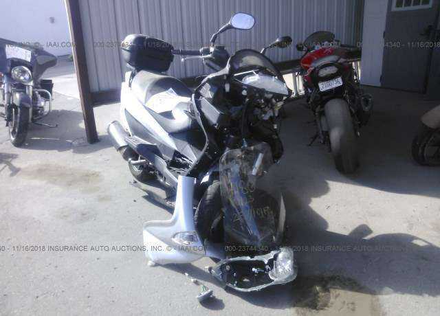 Suzuki UH200L