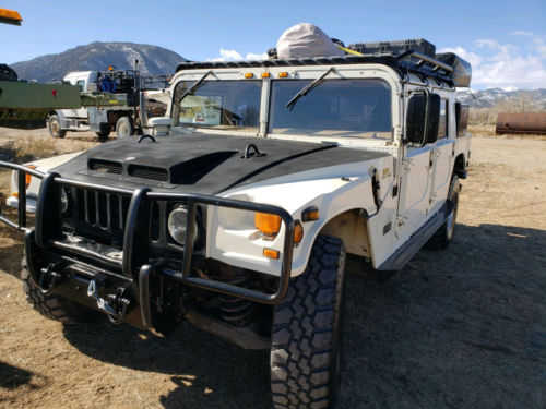 HUMMER H1