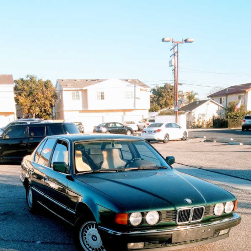 BMW 735i