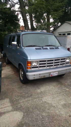 Dodge Ram Van