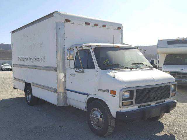 GMC Cutaway Van