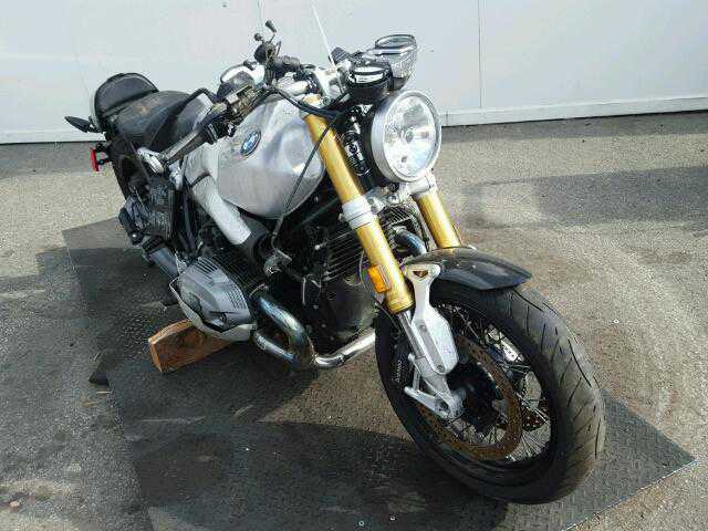 BMW R nineT
