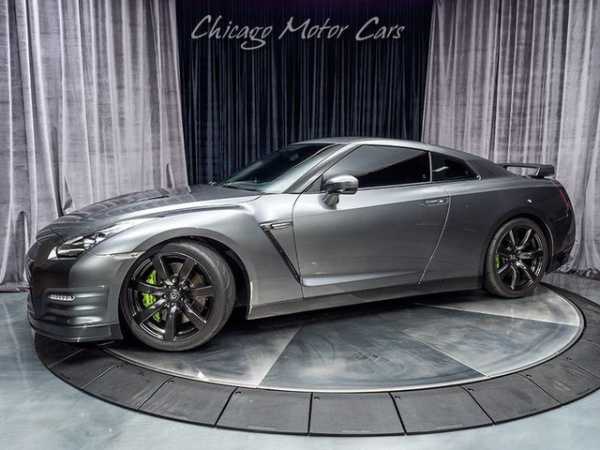Nissan GT-R