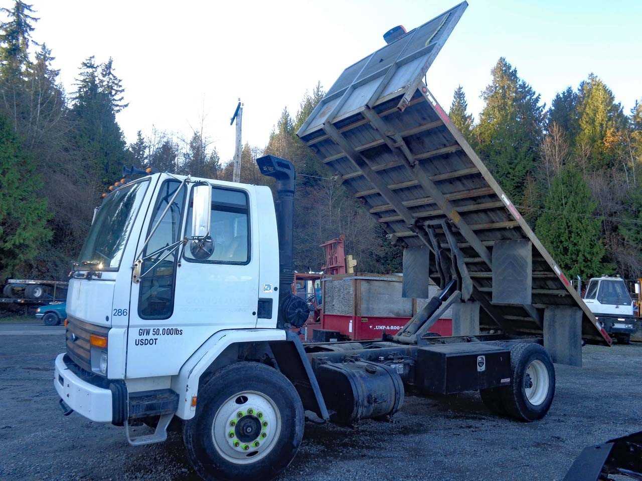 Ford CF8000