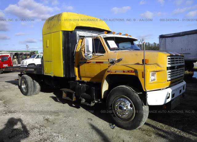 Ford F-700