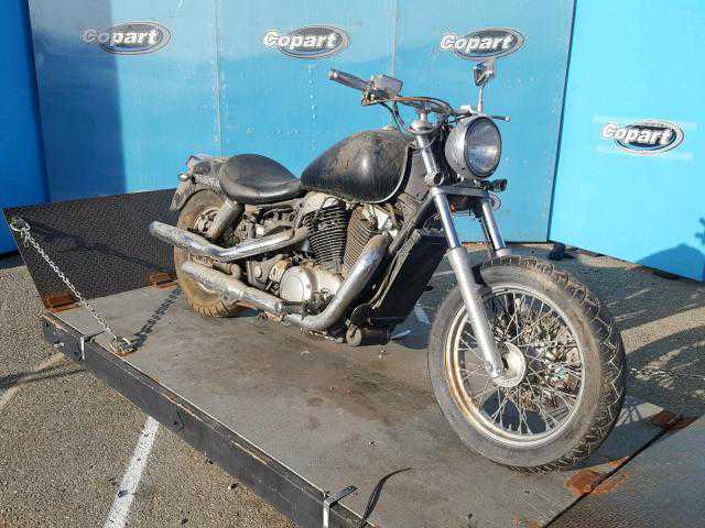 Honda VT1100C2 (SHADOW ACE)