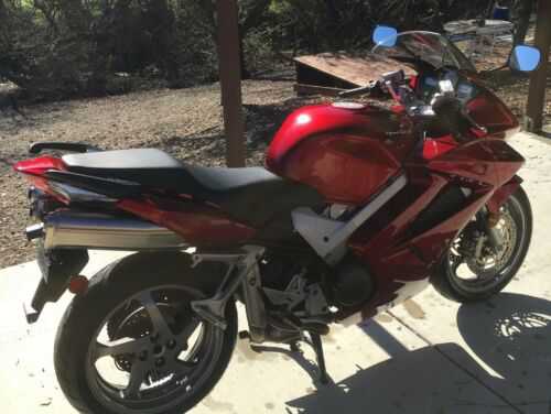 Honda VFR800A (INTERCEPTOR)