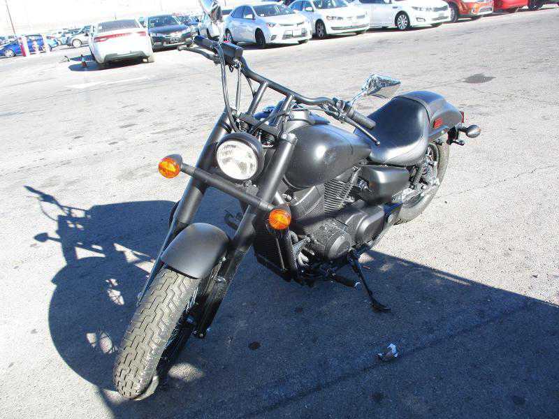 Honda VT750 (Shadow Phantom)