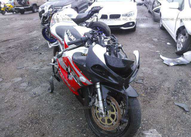 Suzuki GSX-R750