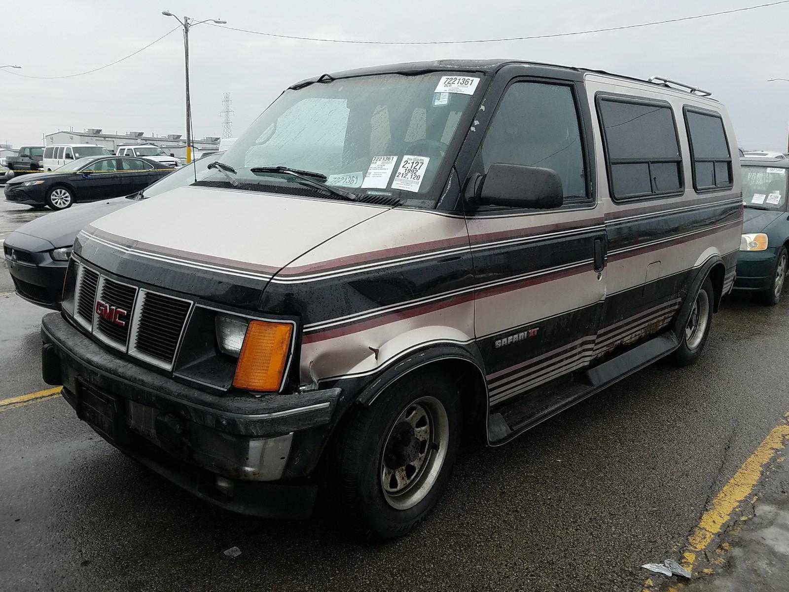 GMC Safari