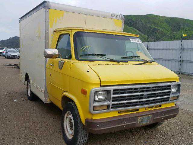 GMC Cutaway Van