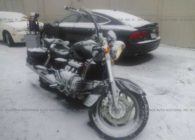 Honda GL1500C (VALKYRIE)