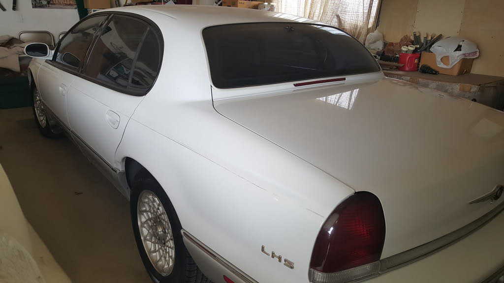 Chrysler LHS