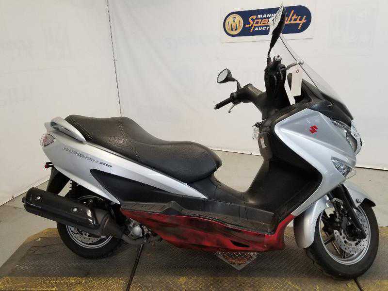 Suzuki UH200L