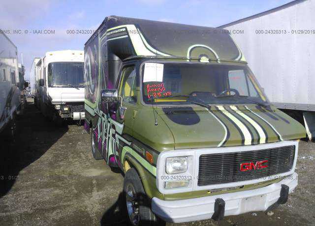 GMC Cutaway Van