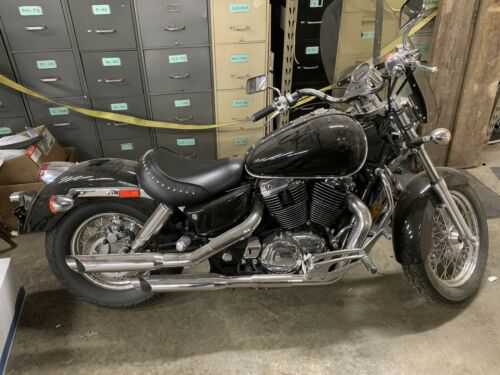 Honda VT1100C2 (SHADOW ACE)