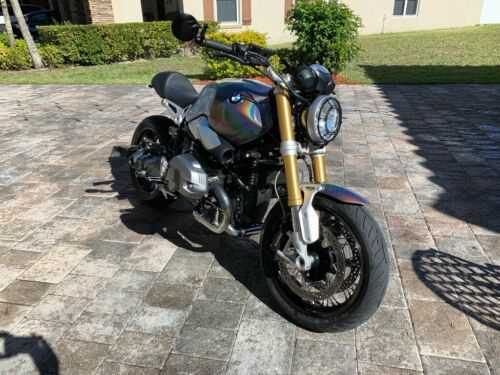 BMW R nineT