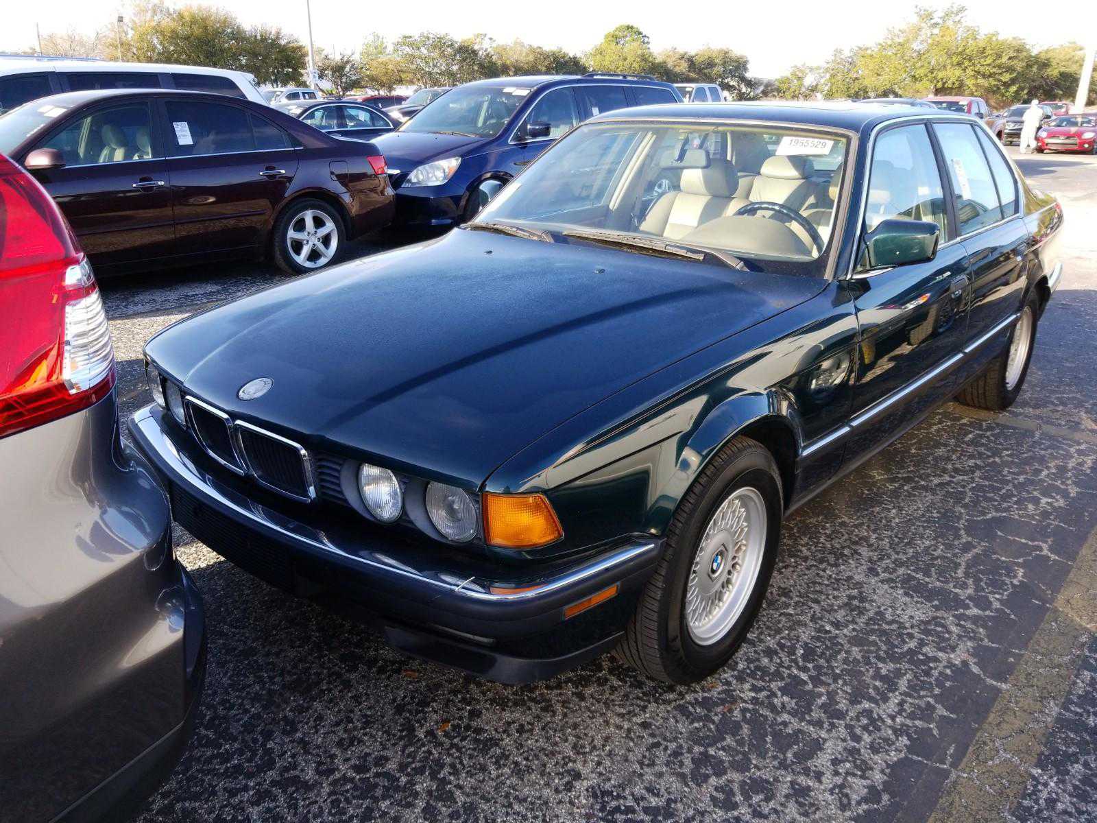 BMW 740i