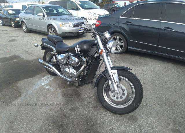 Suzuki VZ800