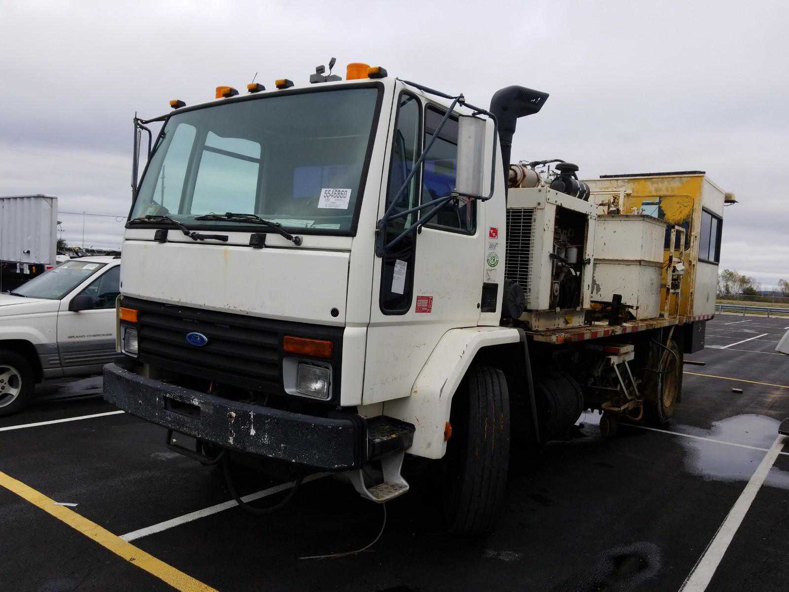Ford CF8000