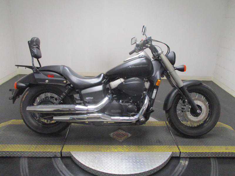 Honda VT750 (Shadow Phantom)