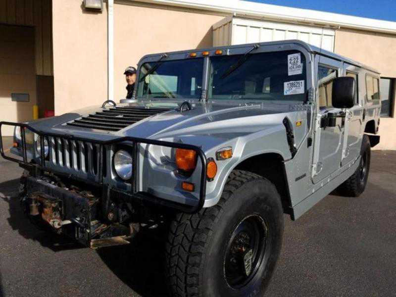 HUMMER H1