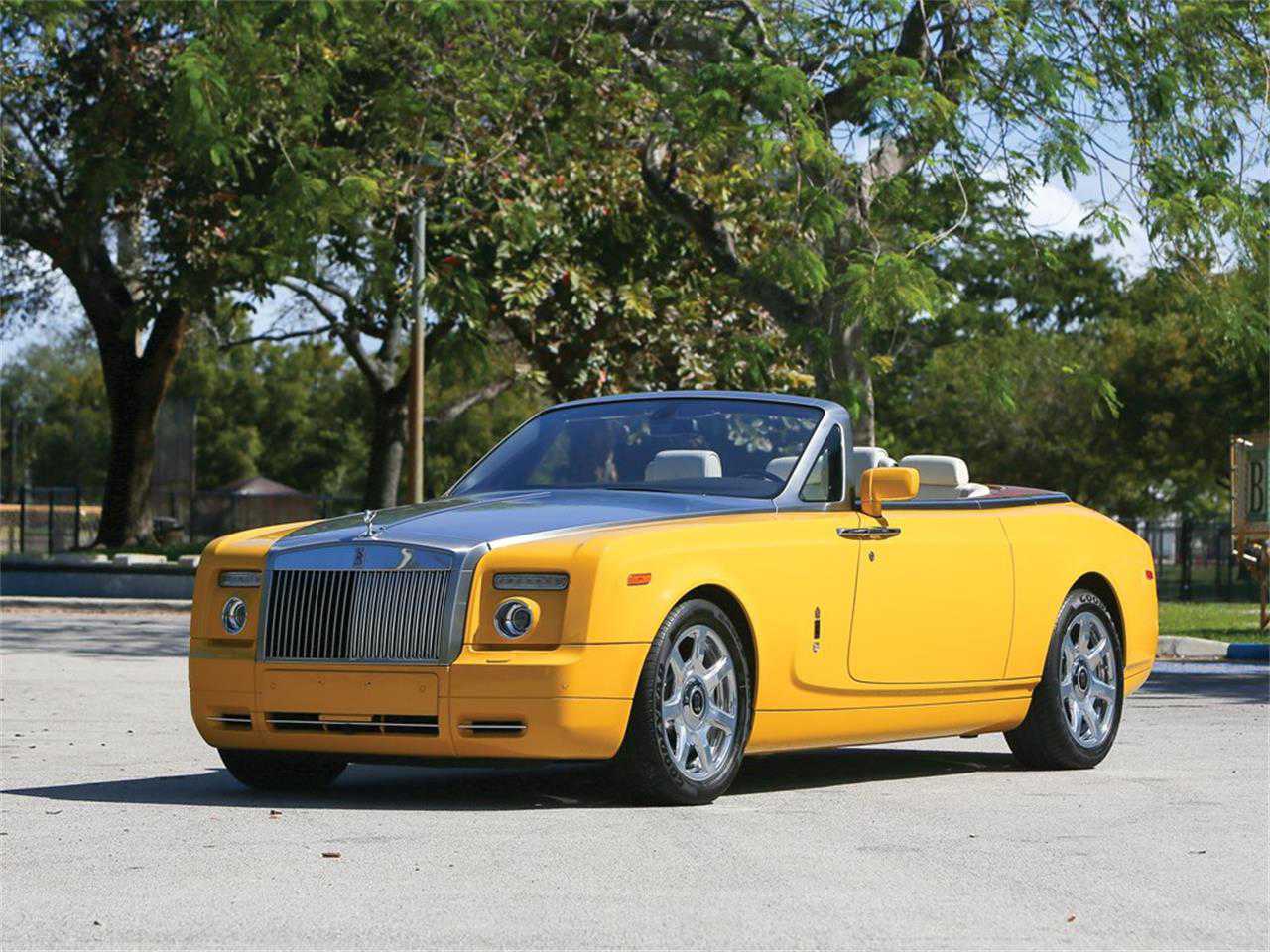 Rolls-Royce Phantom