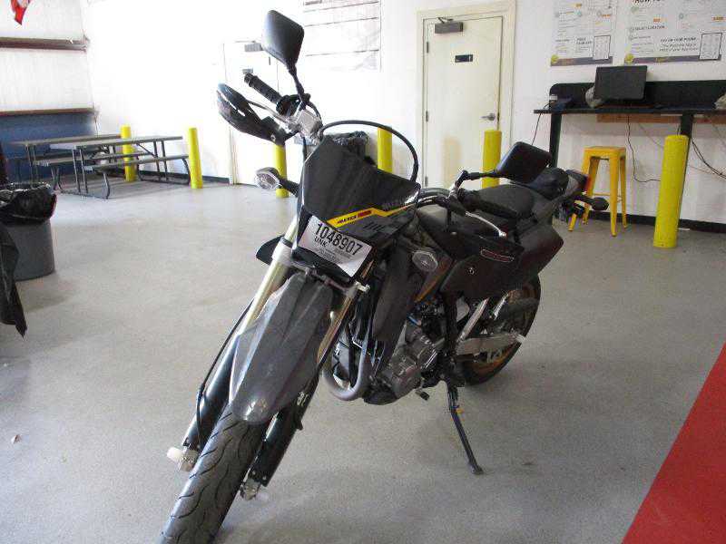 Suzuki DR-Z400SML