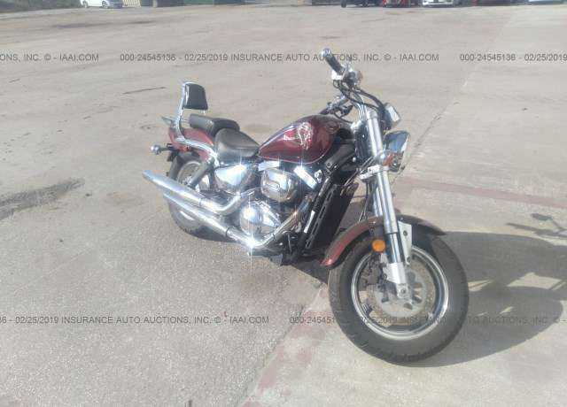 Suzuki VZ800