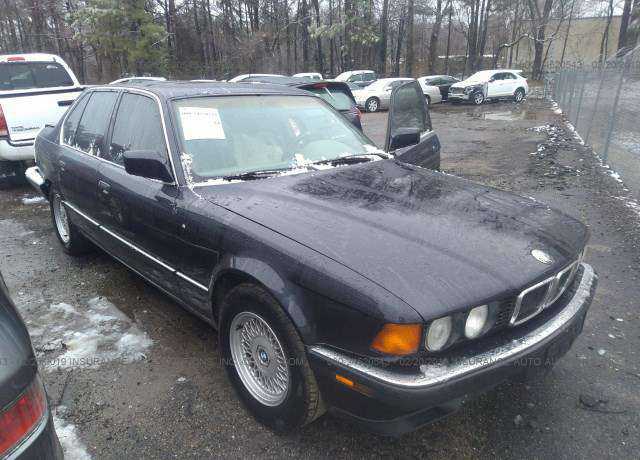 BMW 740i